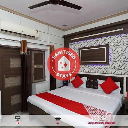 Oyo 29411 Hotel Vanshika Agra  Dış mekan fotoğraf