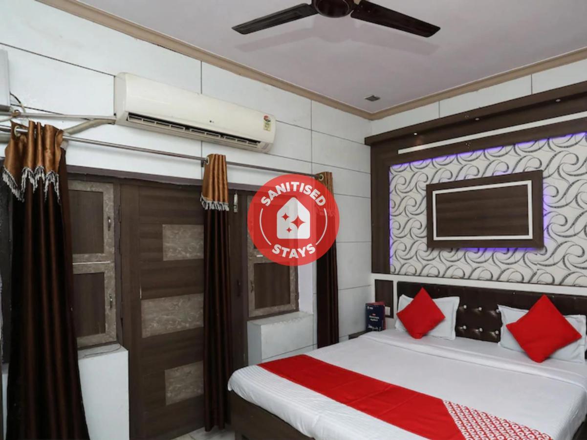 Oyo 29411 Hotel Vanshika Agra  Dış mekan fotoğraf