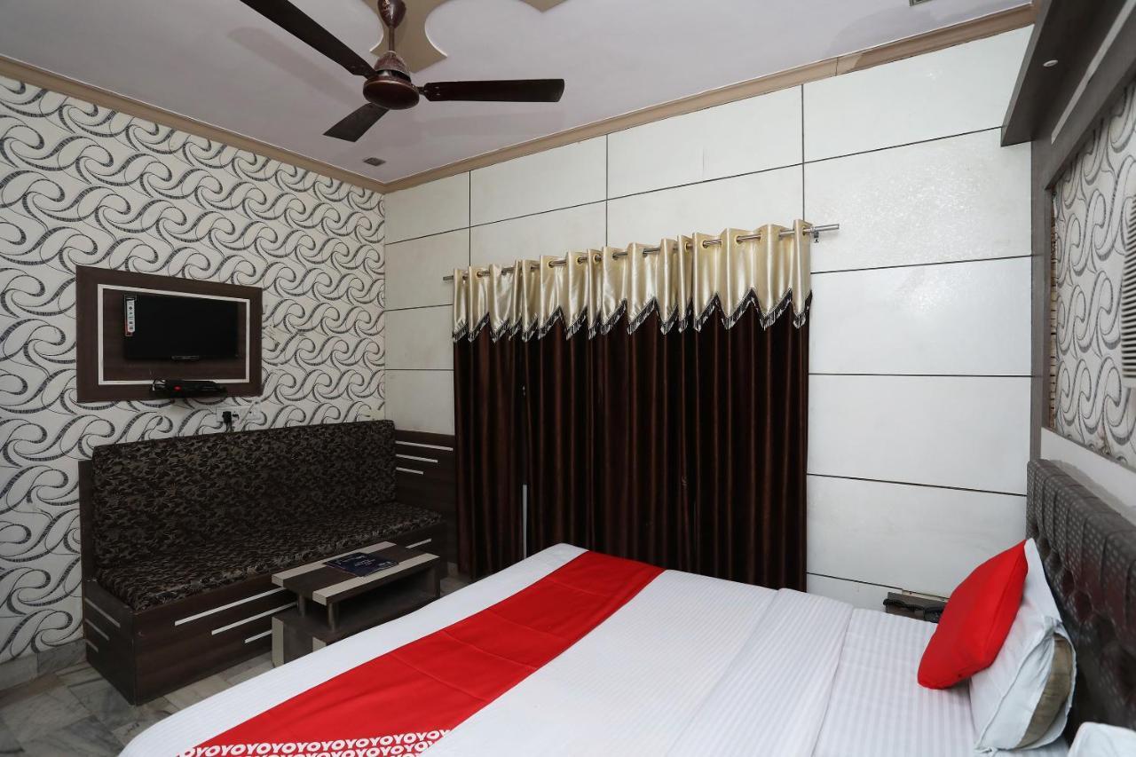 Oyo 29411 Hotel Vanshika Agra  Dış mekan fotoğraf