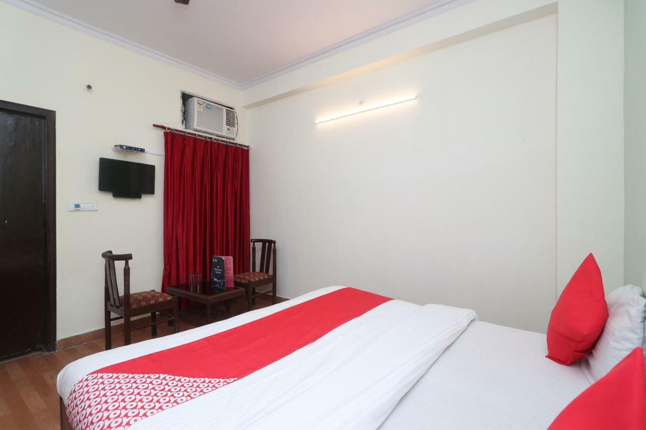 Oyo 29411 Hotel Vanshika Agra  Dış mekan fotoğraf