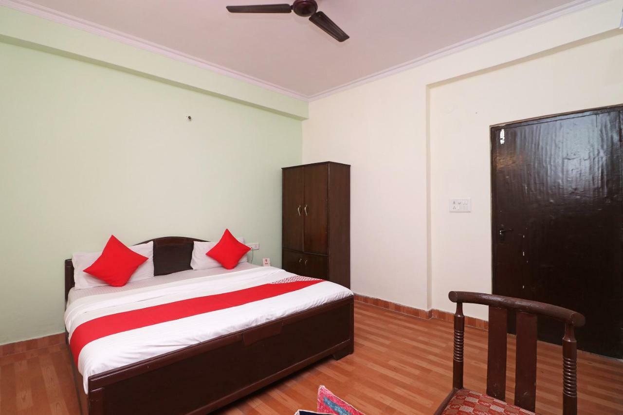 Oyo 29411 Hotel Vanshika Agra  Dış mekan fotoğraf