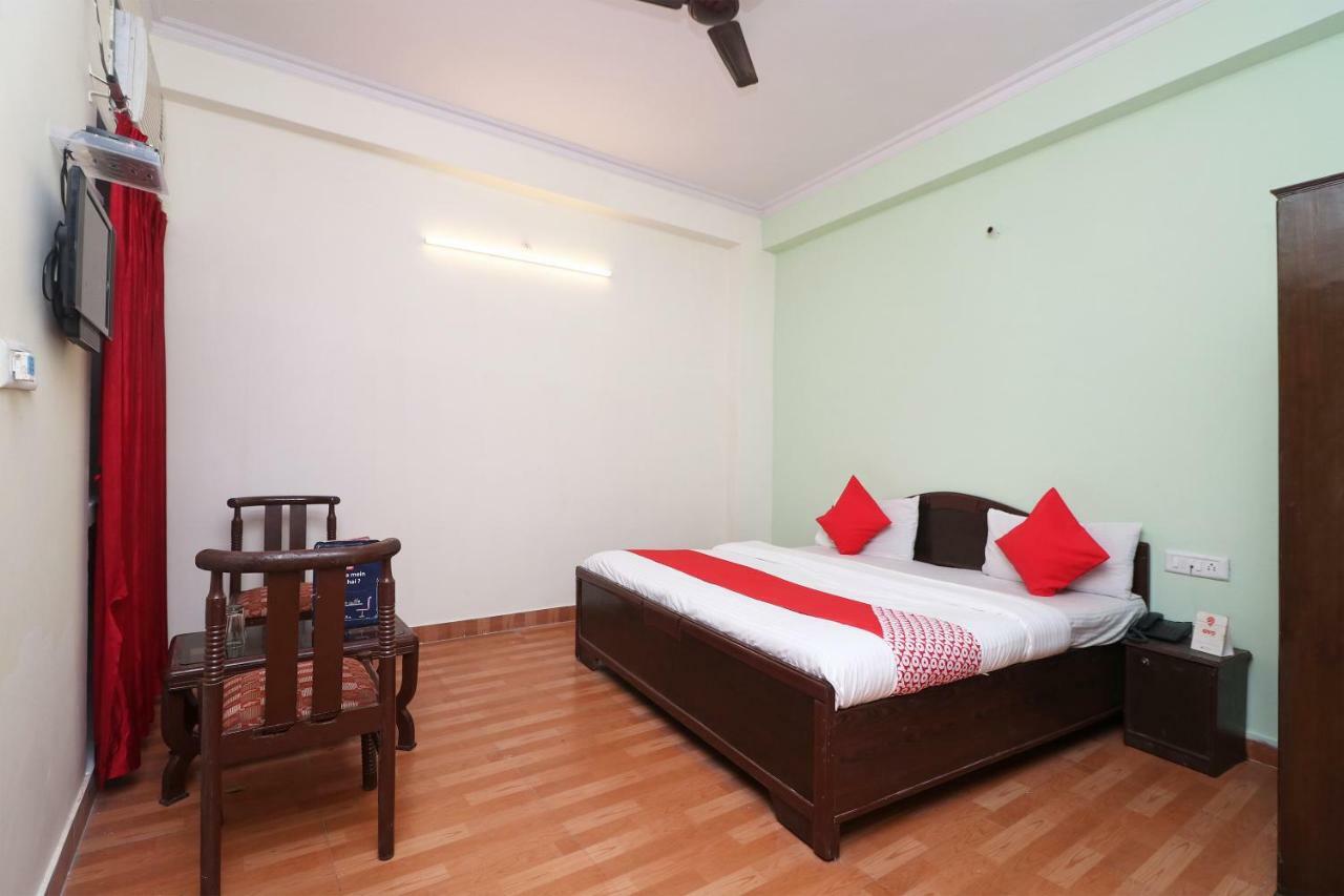 Oyo 29411 Hotel Vanshika Agra  Dış mekan fotoğraf