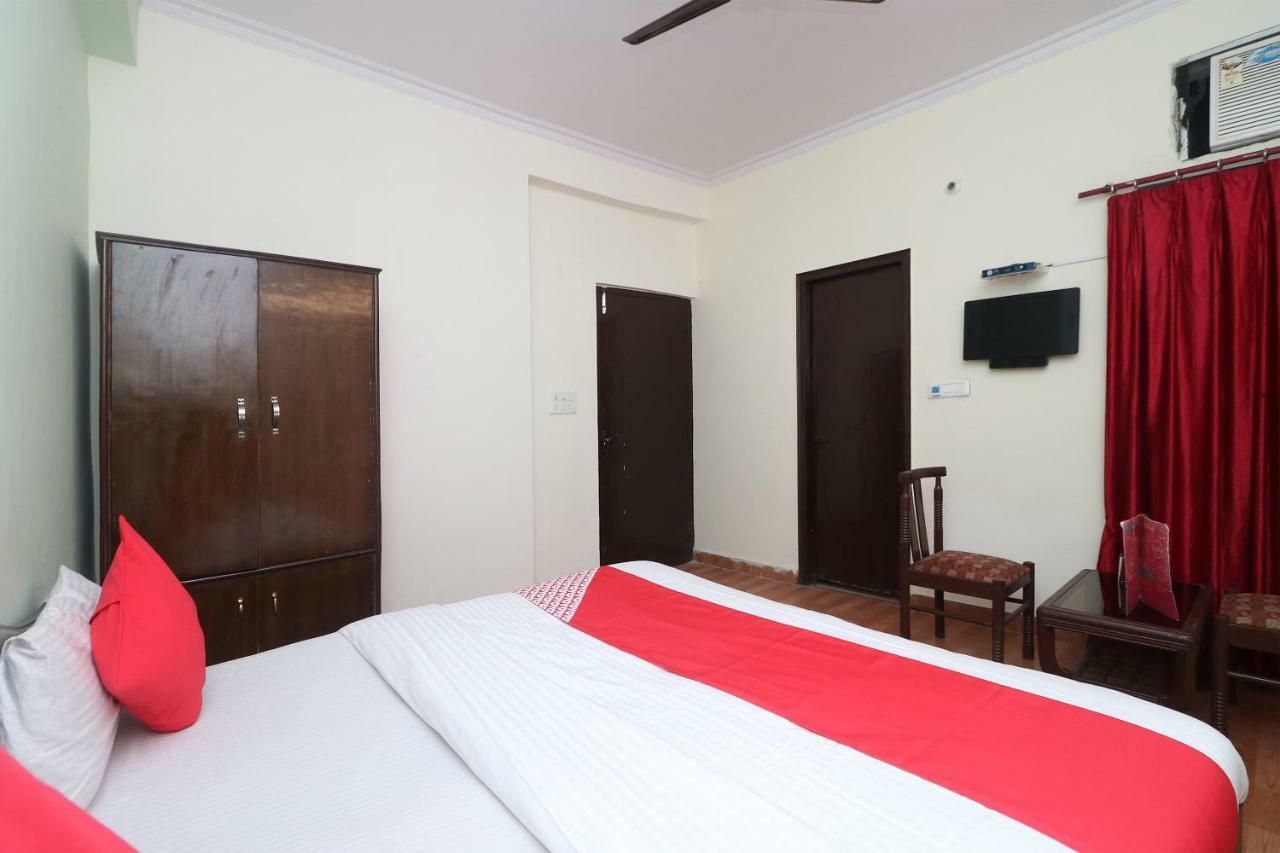 Oyo 29411 Hotel Vanshika Agra  Dış mekan fotoğraf