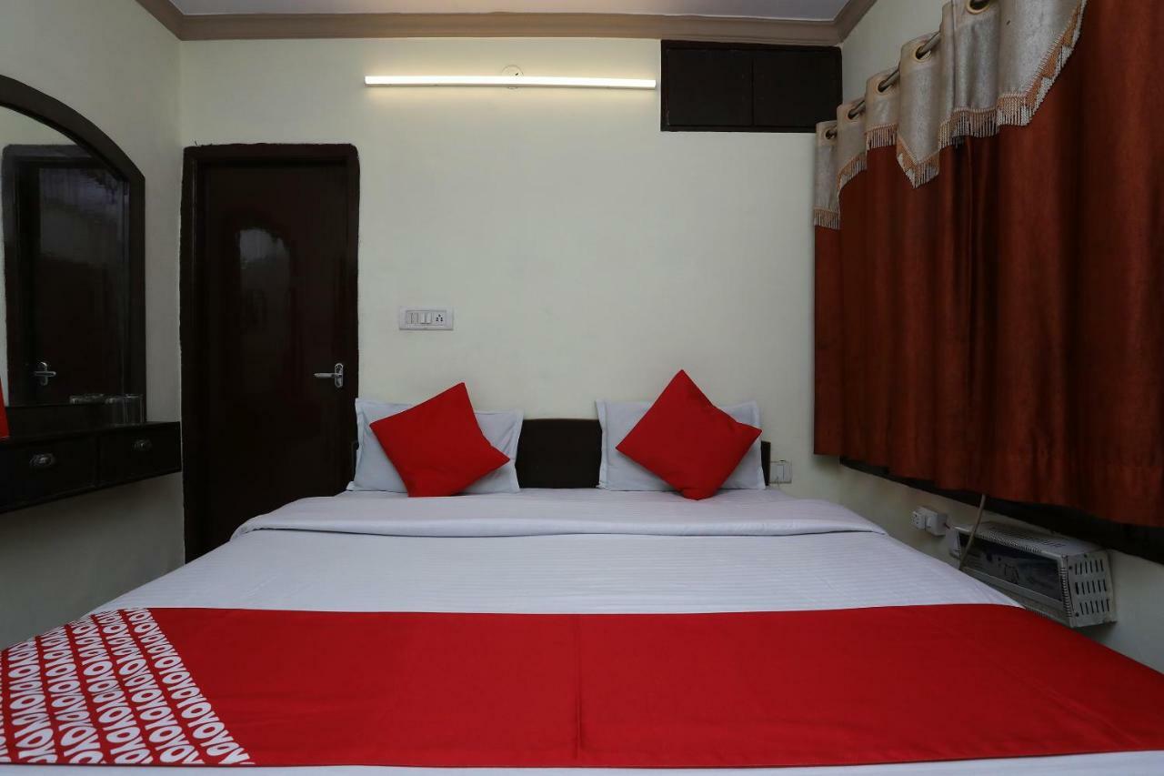 Oyo 29411 Hotel Vanshika Agra  Dış mekan fotoğraf