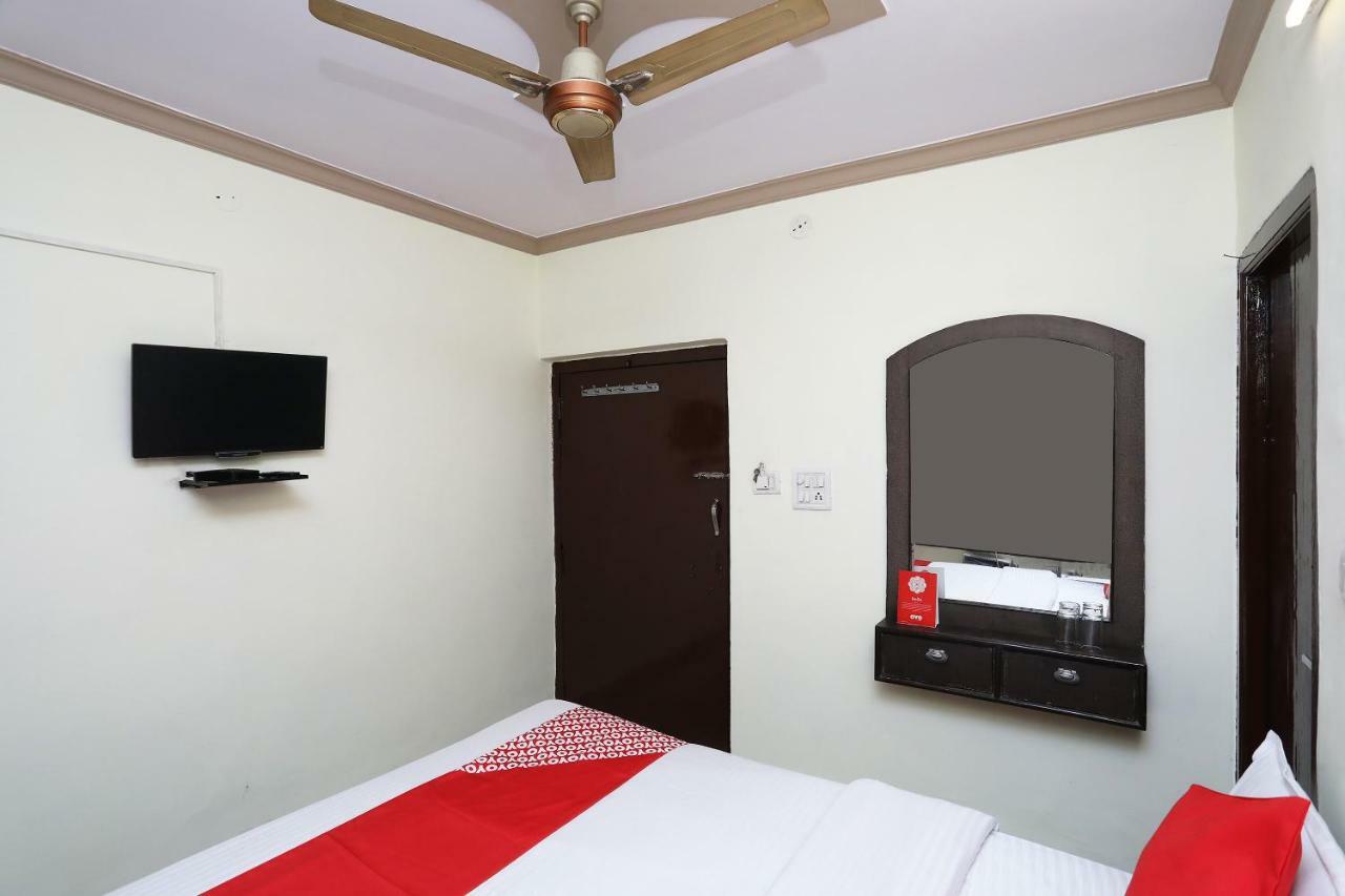 Oyo 29411 Hotel Vanshika Agra  Dış mekan fotoğraf