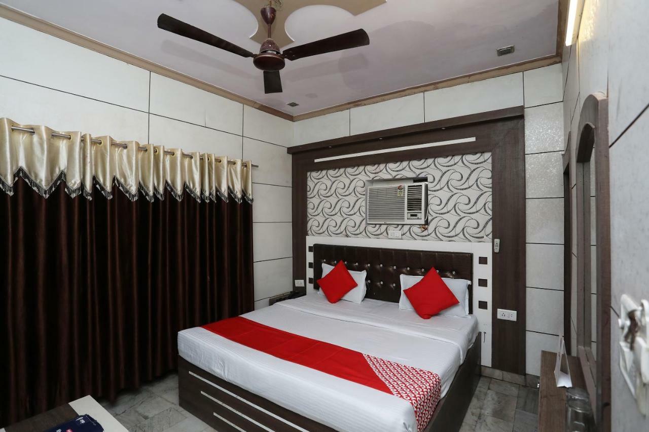 Oyo 29411 Hotel Vanshika Agra  Dış mekan fotoğraf